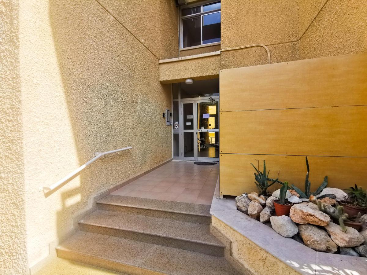 לרנקה Sea-Esta Seaview Apartment, 200 Meters To The Beach מראה חיצוני תמונה