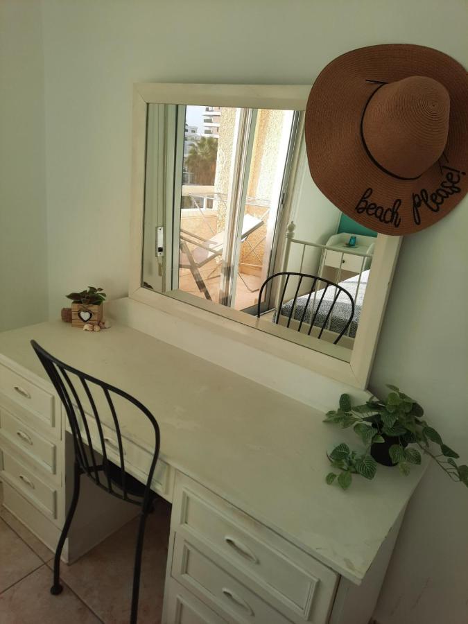 לרנקה Sea-Esta Seaview Apartment, 200 Meters To The Beach מראה חיצוני תמונה